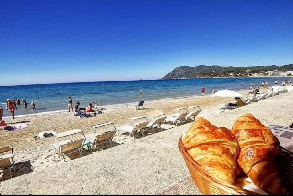 T2 Avec Clim Et Terrasse Vue Mer, Les Sablettes Ла-Сейн-сюр-Мер Екстер'єр фото